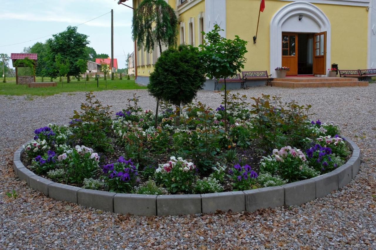 Lecu Muiza Hotell Leci Exteriör bild